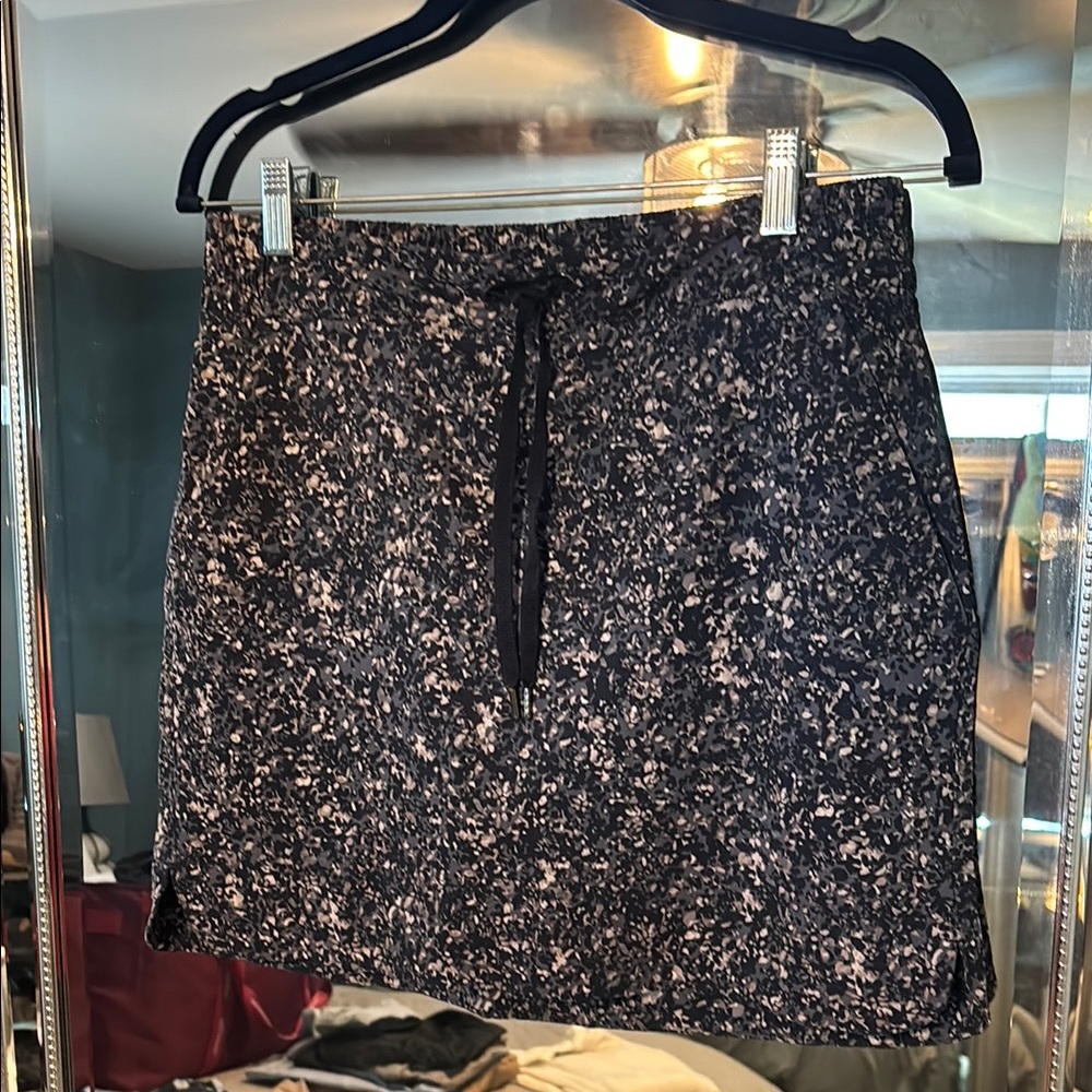 Patterned Athleta Athletic Skort